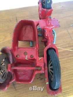 1930's Hubley Cast Iron ORIGINAL INDIAN MOTORCYCLE w. SIDE CAR & REMOVABLE COPS