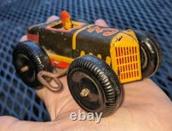 1930s MARX TIN LITHO #3 MIDGET RACER RACING CAR With DRIVER, BLACK, RED & YELLOW