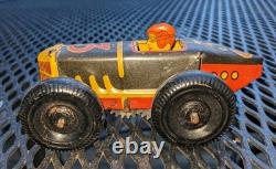 1930s MARX TIN LITHO #3 MIDGET RACER RACING CAR With DRIVER, BLACK, RED & YELLOW