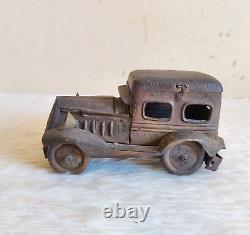1930s Vintage Handmade Carved Brass Vintage Car Decorative Rich Patina TOY555