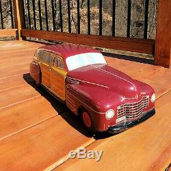 1940 Wyandotte Woody Station Wagon Car Pressed Steel Tin Toy Town with Box Vintage