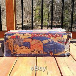 1940 Wyandotte Woody Station Wagon Car Pressed Steel Tin Toy Town with Box Vintage
