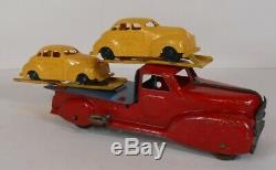 1940's Marx Pressed Steel Wind-up Car Carrier With Yellow Cabs