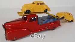 1940's Marx Pressed Steel Wind-up Car Carrier With Yellow Cabs