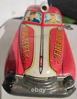 1940s/1950s Louis Marx Toys Tin Litho Fire Dept Chief Car Wind Up with Key/Runs