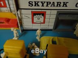 1960s Eagle Toys Service Gas Station SKYPARK GARAGE Parking 7 cars 8 people +'s