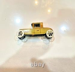2113. A Vintage George Fischer Tin Litho Penny Toy Sedan Car-Germany -WithDriver