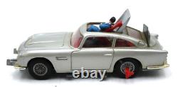 2pc Vtg CORGI TOYS James Bond 007 Tyre Slasher #270 ASTON MARTIN DB5 Orig Bandit