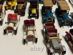 40 Vintage Lesney-Matchbox cars with29 Lesney yesteryear & 11 Vintage Matchboxs