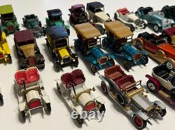 40 Vintage Lesney-Matchbox cars with29 Lesney yesteryear & 11 Vintage Matchboxs