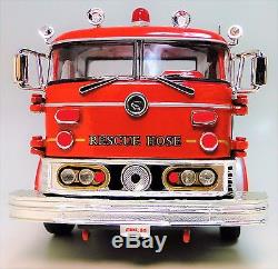A 1950s Vintage Fire Engine Truck 1 T Metal Model 24 Antique Red Pickup Car 18