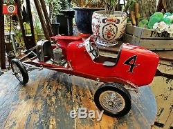 A Red Bantam Midget Vintage Racing Car, Tether Racer, Authentic Models, Stunning
