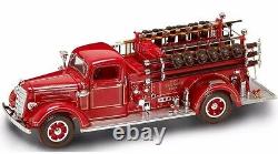 A Vintage Antique 1930s Fire Engine Truck 1 T Metal Model 24 Red Pickup Car 18