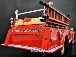 A Vintage Antique 1940s Fire Truck 1 T Metal Model 24 Engine Red Pickup Car 18
