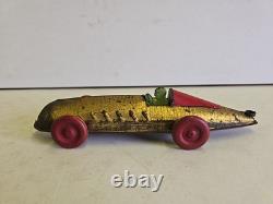 Antique Buffalo Toys 12.5 Tin Pullshaft Wind Up Boat Tail Racer Indy Race Car