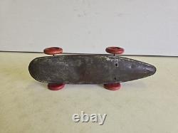 Antique Buffalo Toys 12.5 Tin Pullshaft Wind Up Boat Tail Racer Indy Race Car