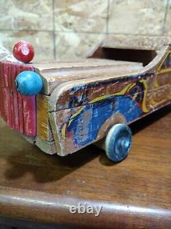 Antique Cass Toys 18 Wooden Station Wagon Toy Car With Family & Dog