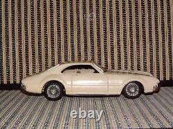 BANDAI FRICTION DRIVE TIN OLDS' TORONADO AMERICAN CAR SERIES WithBOX. WORKING