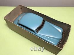 BEAUTIFUL DISTLER 7000 ELECTRO CAR 1950's BATTERY TIN PLATE CAR MADE IN GERMANY