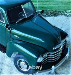 Chevrolet Pickup Truck 55Chevy57Vintage1950s124Wagon TIN Metal Model Car18toY
