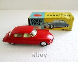 Corgi Toys 210S Citroen D. S. 19 Vintage Boxed