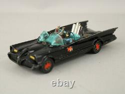 Corgi Toys 267 Batman Batmobile Vintage 1966 withTow Hook 1st Issue No Robin