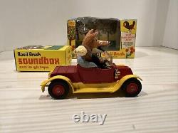 Corgi Toys 808 Basil Brush Car Excellent Condition Original Boxed