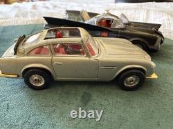 Corgi Toys James Bond 007 Aston Martin DB5 Silver Vintage Car And Batmobile