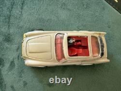 Corgi Toys James Bond 007 Aston Martin DB5 Silver Vintage Car And Batmobile