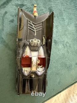 Corgi Toys James Bond 007 Aston Martin DB5 Silver Vintage Car And Batmobile