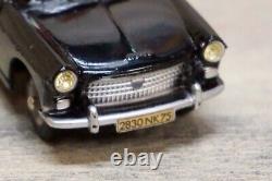 DINKY TOYS 1400 TAXI RADIO G7 404 PEUGEOT vintage minicar