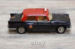 DINKY TOYS 1400 TAXI RADIO G7 404 PEUGEOT vintage minicar