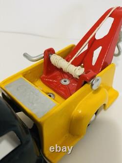 DISCONTINUED RARE VINTAGE 80'S FUN HO! TOYS ALUMINUM TOWING TRUCK No 533 CALTEX