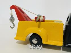 DISCONTINUED RARE VINTAGE 80'S FUN HO! TOYS ALUMINUM TOWING TRUCK No 533 CALTEX