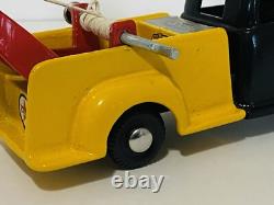 DISCONTINUED RARE VINTAGE 80'S FUN HO! TOYS ALUMINUM TOWING TRUCK No 533 CALTEX
