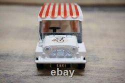 Dinky Toys'The Prisoner' Mini-Moke 106 vintage minicar