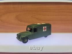 Dinky Toys Vintage Daimler Army Ambulance Green vehicle toy car