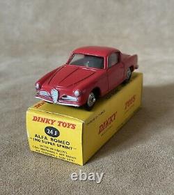 Dinky toys France 24 J Alfa Romeo Coupe 1900 New IN Box Original/Vintage