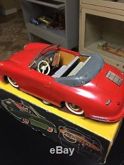 Distler porsche Tin Toy Car Battery op Litho