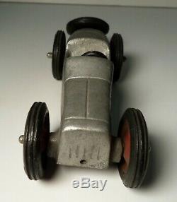 Early Cleveland Specialty Racer Indy Style Cast Aluminum Race Car 11