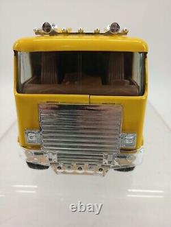 Ertl Rare Heartbeat Hauler Edition Car Carrier Chevrolet Motors Tractor Trailer