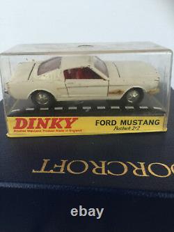 FORD MUSTANG 161 rare DINKY TOYS Meccano ENGLAND metal fastback vintage