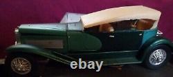 Hubley Die-Cast Toys 864K Green Roadster Lancaster PA USA. Parts Included