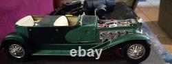 Hubley Die-Cast Toys 864K Green Roadster Lancaster PA USA. Parts Included