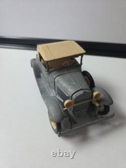Hubley Toys 854-5K Vintage Car 34E52