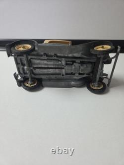 Hubley Toys 854-5K Vintage Car 34E52