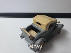 Hubley Toys 854-5K Vintage Car 34E52