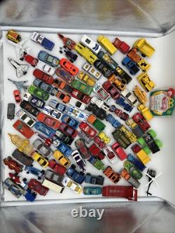 Huge Vtg Lot Of 102 Toy Cars Matchbox Hot Wheels & Others 60's 70's 80's & 90's
