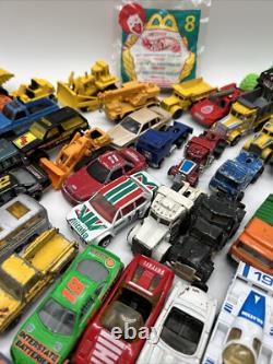 Huge Vtg Lot Of 102 Toy Cars Matchbox Hot Wheels & Others 60's 70's 80's & 90's