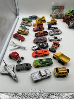 Huge Vtg Lot Of 102 Toy Cars Matchbox Hot Wheels & Others 60's 70's 80's & 90's